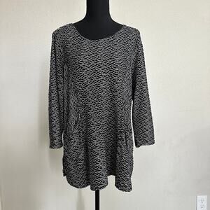Habitat Clothes Lived In Tunic Large Art to Wear Textured Black Pockets Knit